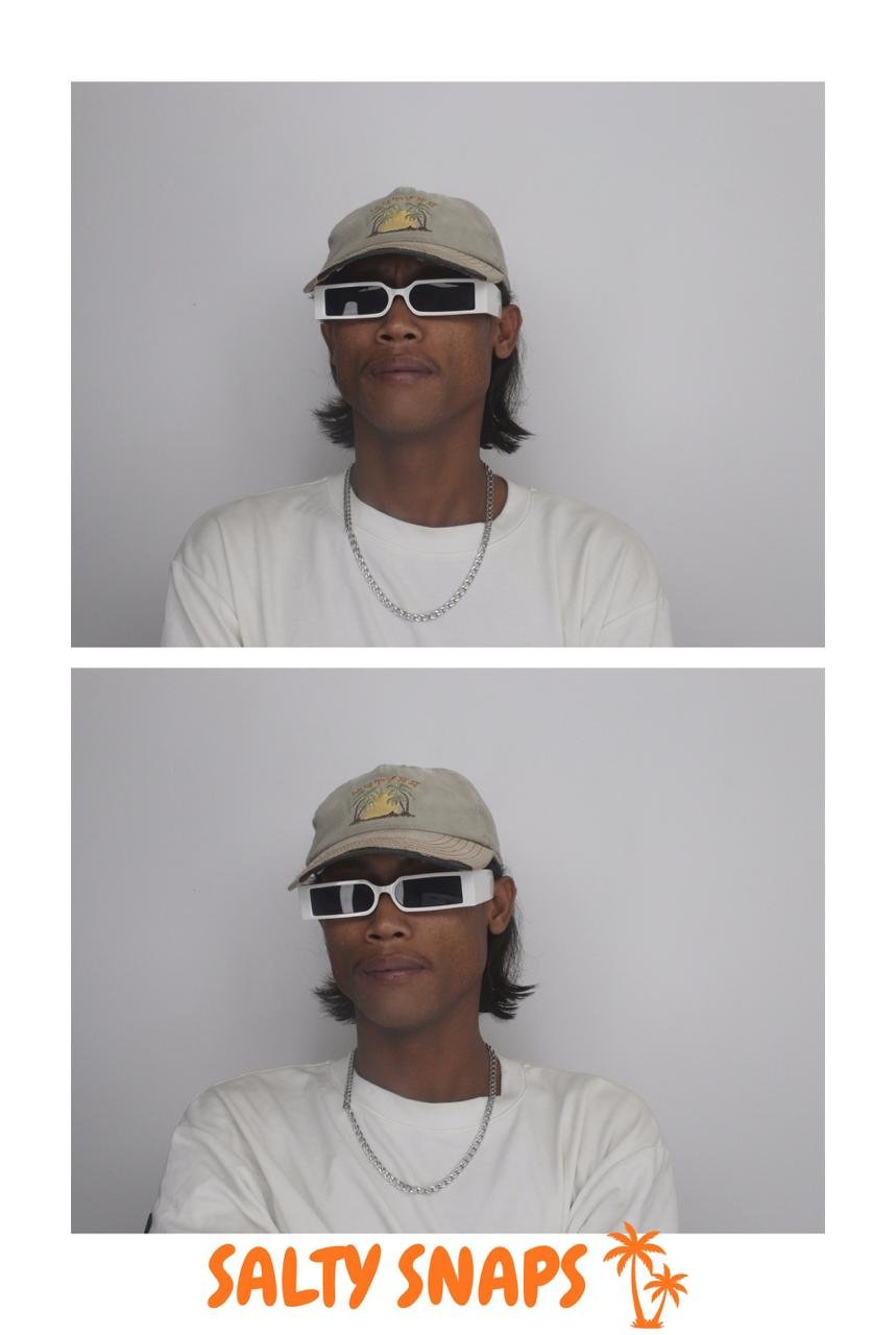 Salty Snaps photo strip 8